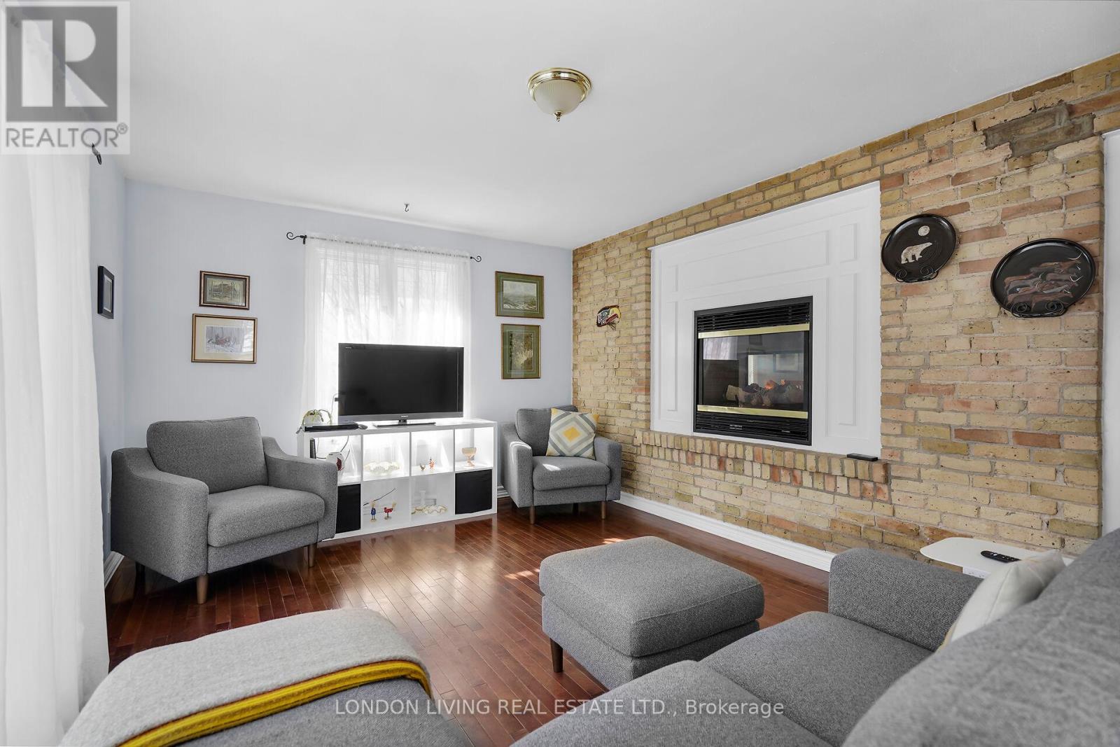 503 Baseline Road E, London South, Ontario  N6C 2P8 - Photo 35 - X12432876