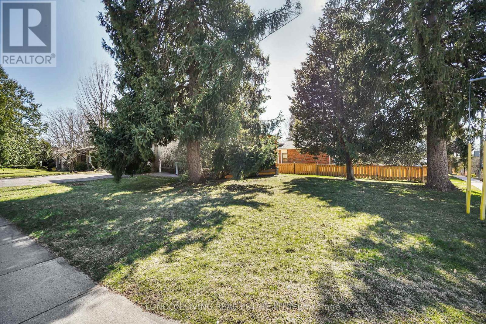 503 Baseline Road E, London South, Ontario  N6C 2P8 - Photo 5 - X12432876