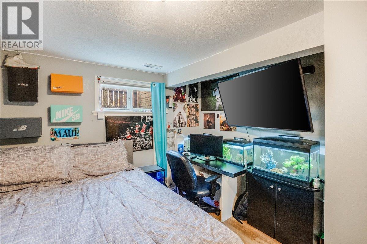 295 9th Avenue, Montrose, British Columbia  V0G 1P0 - Photo 57 - 10364151