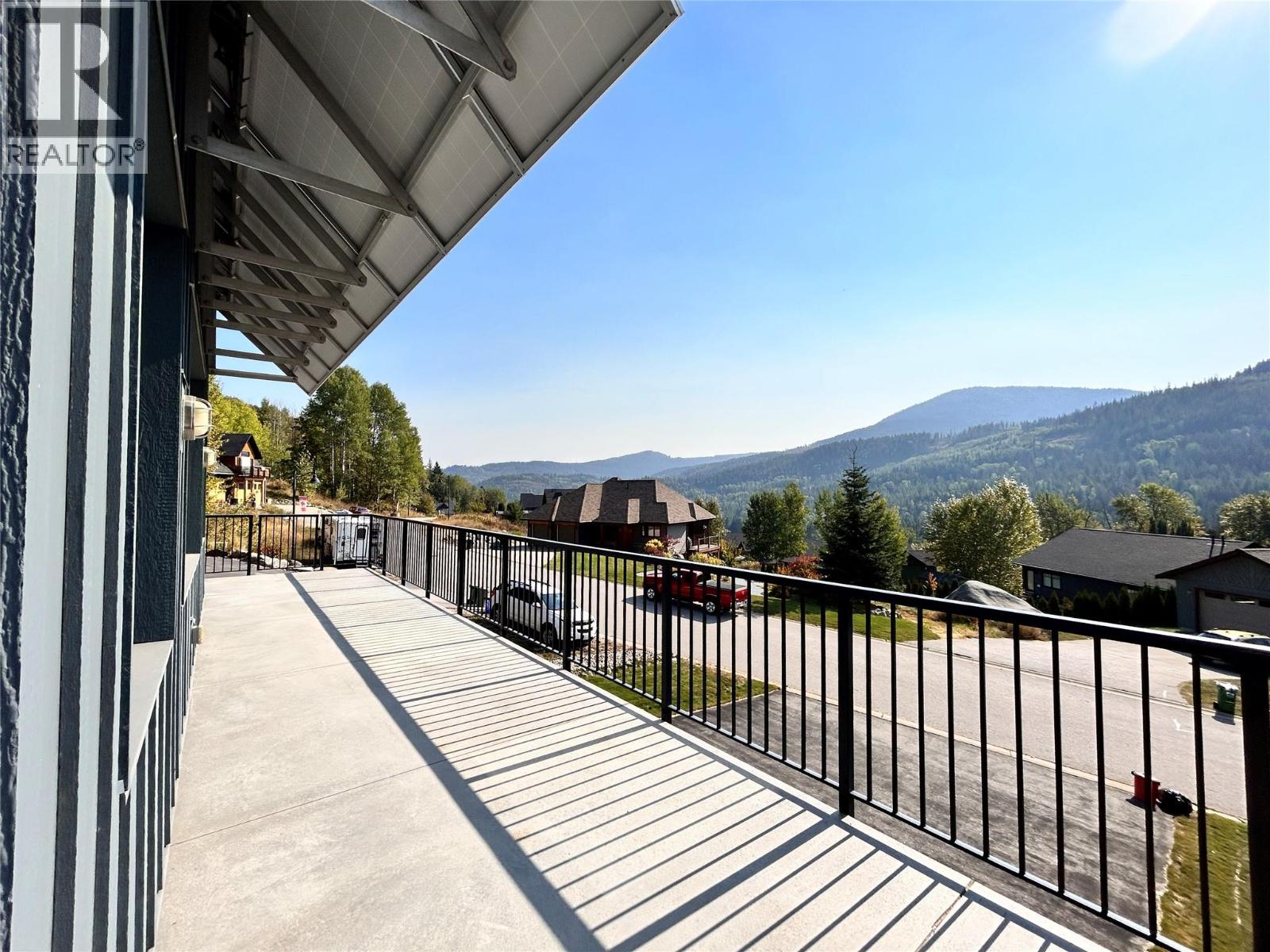 1006 Silvertip Road, Rossland, British Columbia  V0G 1Y0 - Photo 70 - 10363923