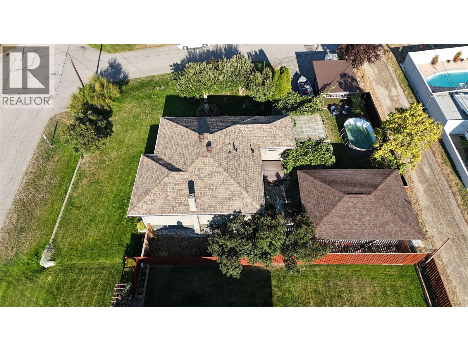 295 9th Avenue, Montrose, British Columbia  V0G 1P0 - Photo 25 - 10364151
