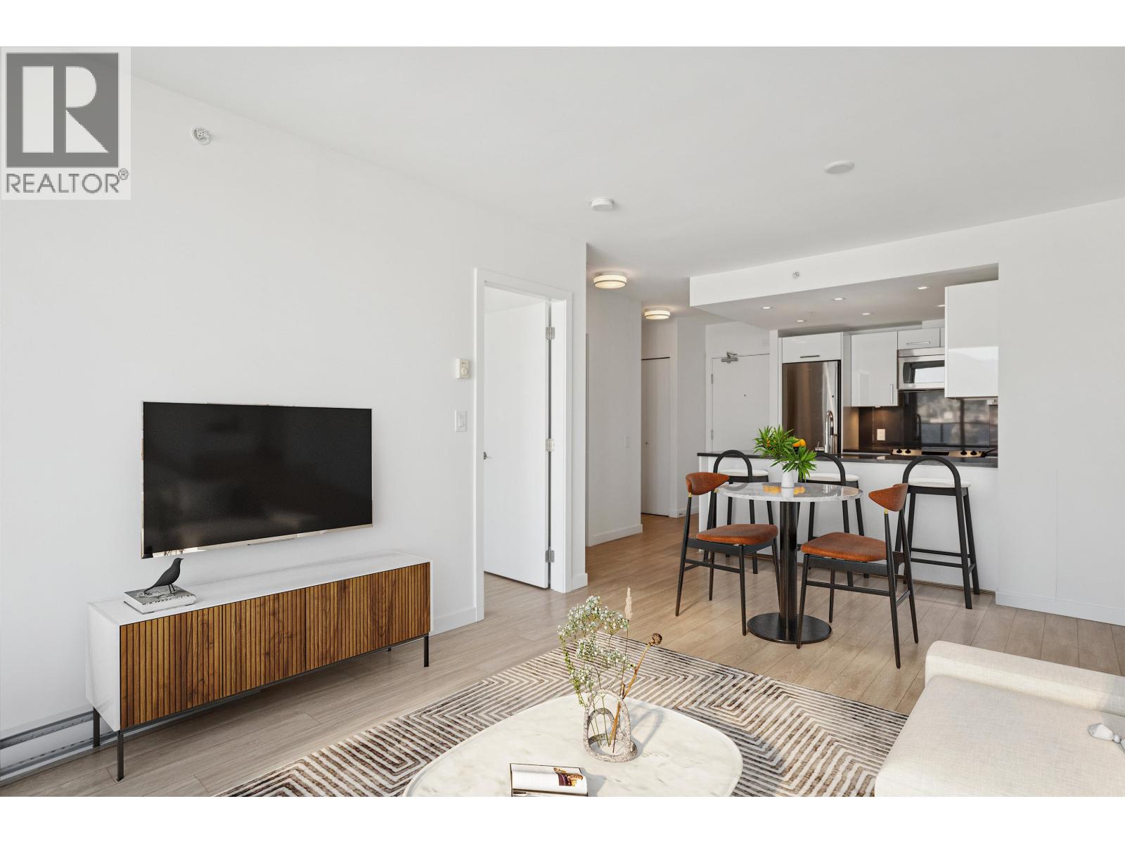 653 955 E Hastings Street, Vancouver, British Columbia  V6A 0G8 - Photo 2 - R3053185