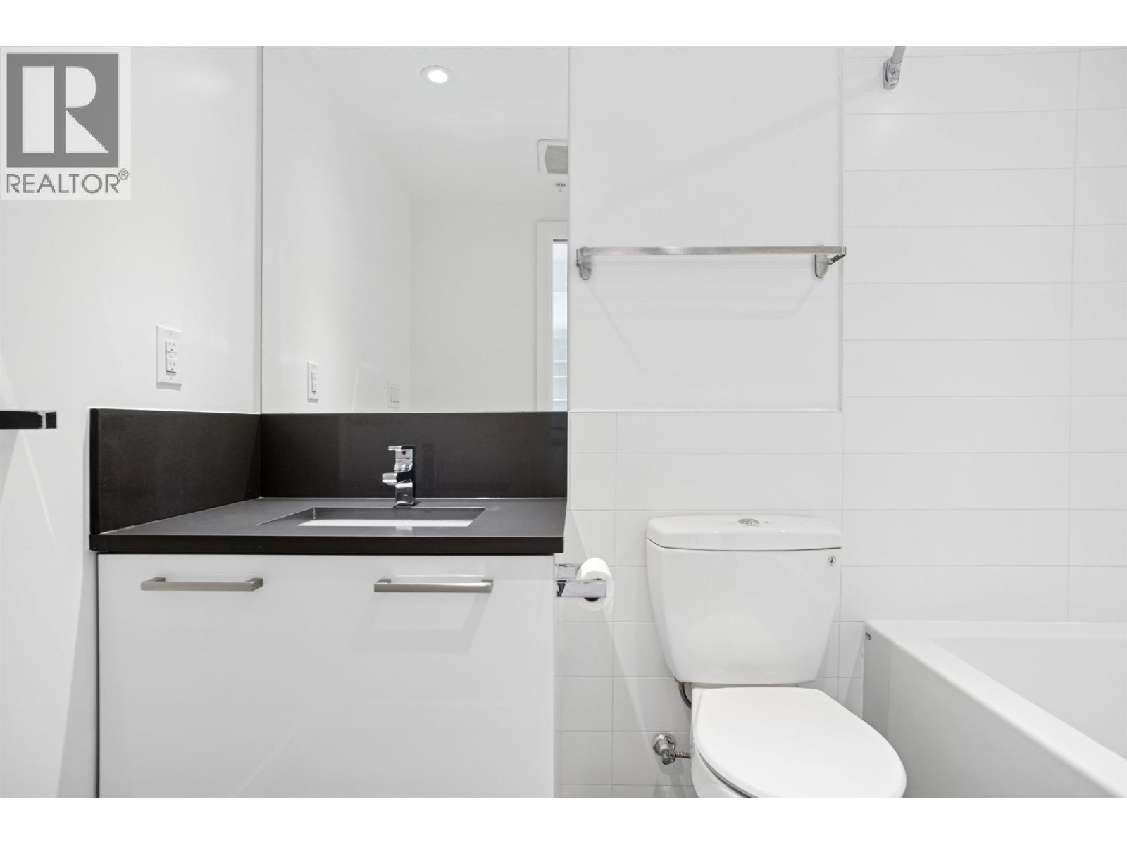653 955 E Hastings Street, Vancouver, British Columbia  V6A 0G8 - Photo 5 - R3053185