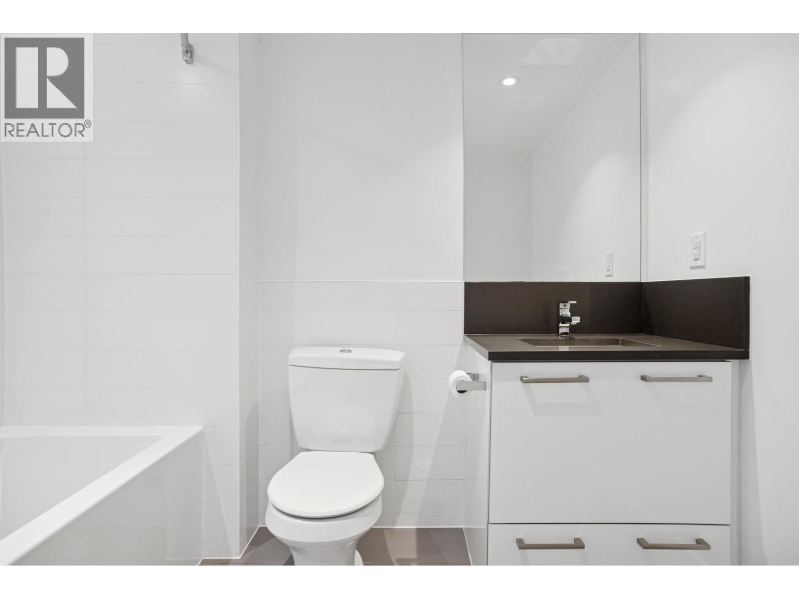 554 955 E Hastings Street, Vancouver, British Columbia  V6A 0G8 - Photo 5 - R3053205