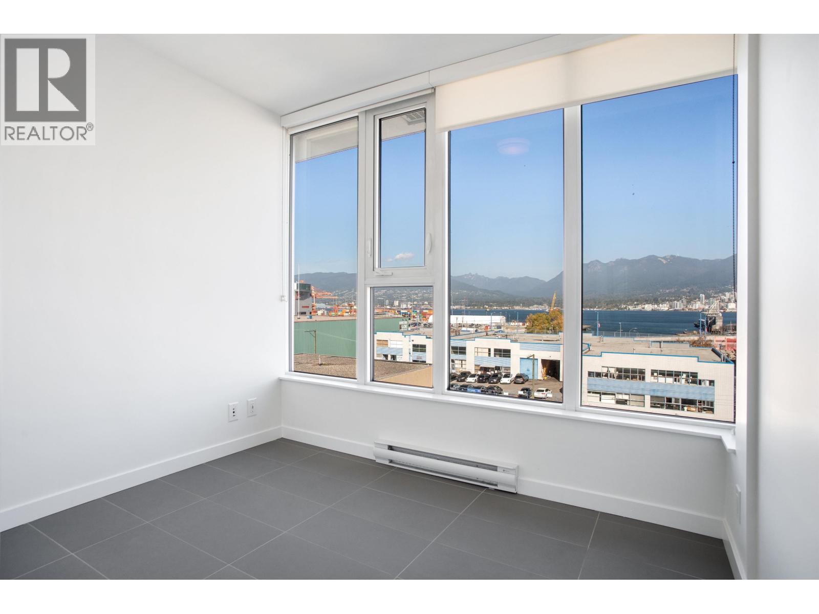 554 955 E Hastings Street, Vancouver, British Columbia  V6A 0G8 - Photo 6 - R3053205