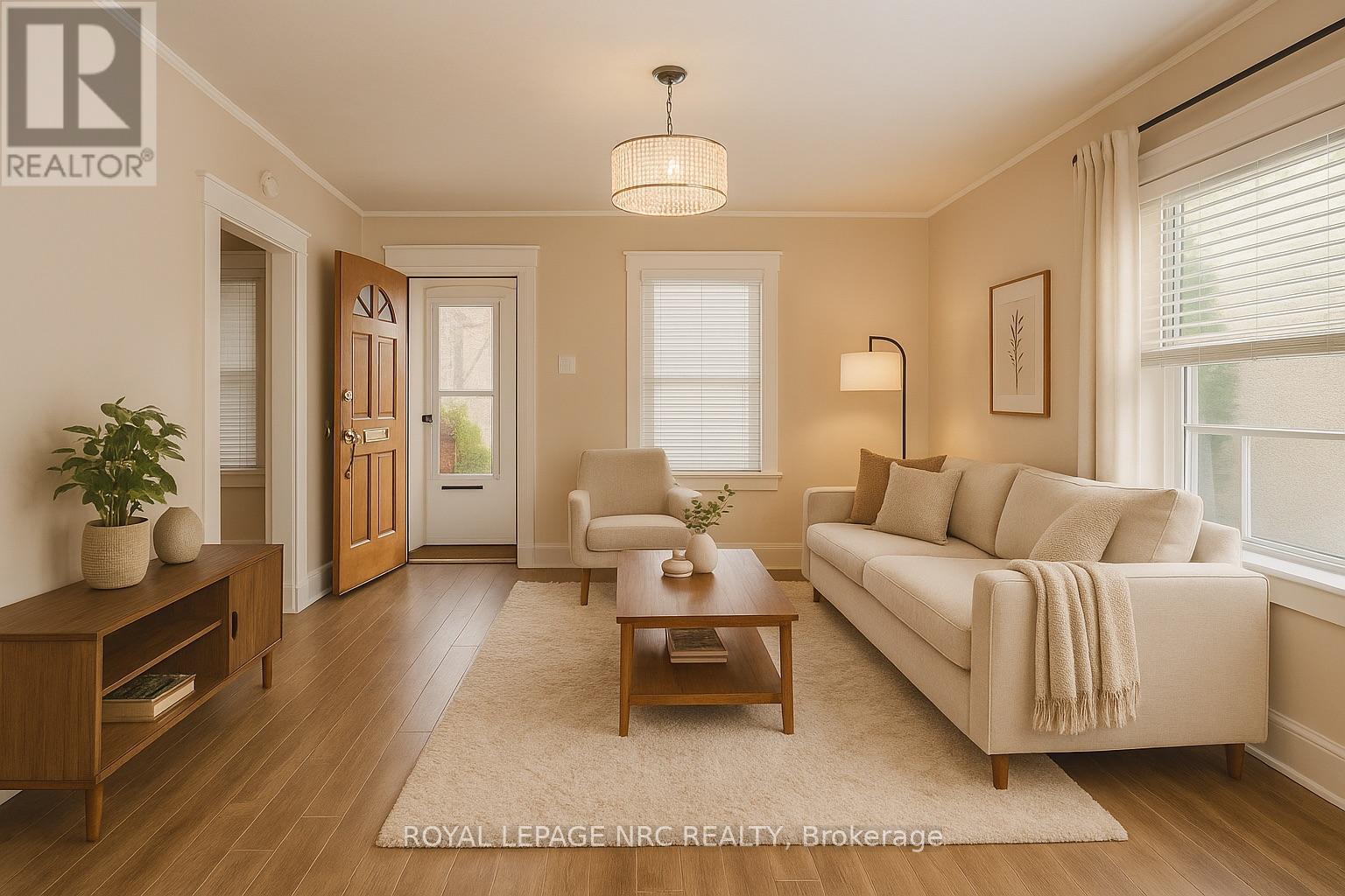 11 Beech Street, St. Catharines, Ontario  L2R 2B6 - Photo 8 - X12372497