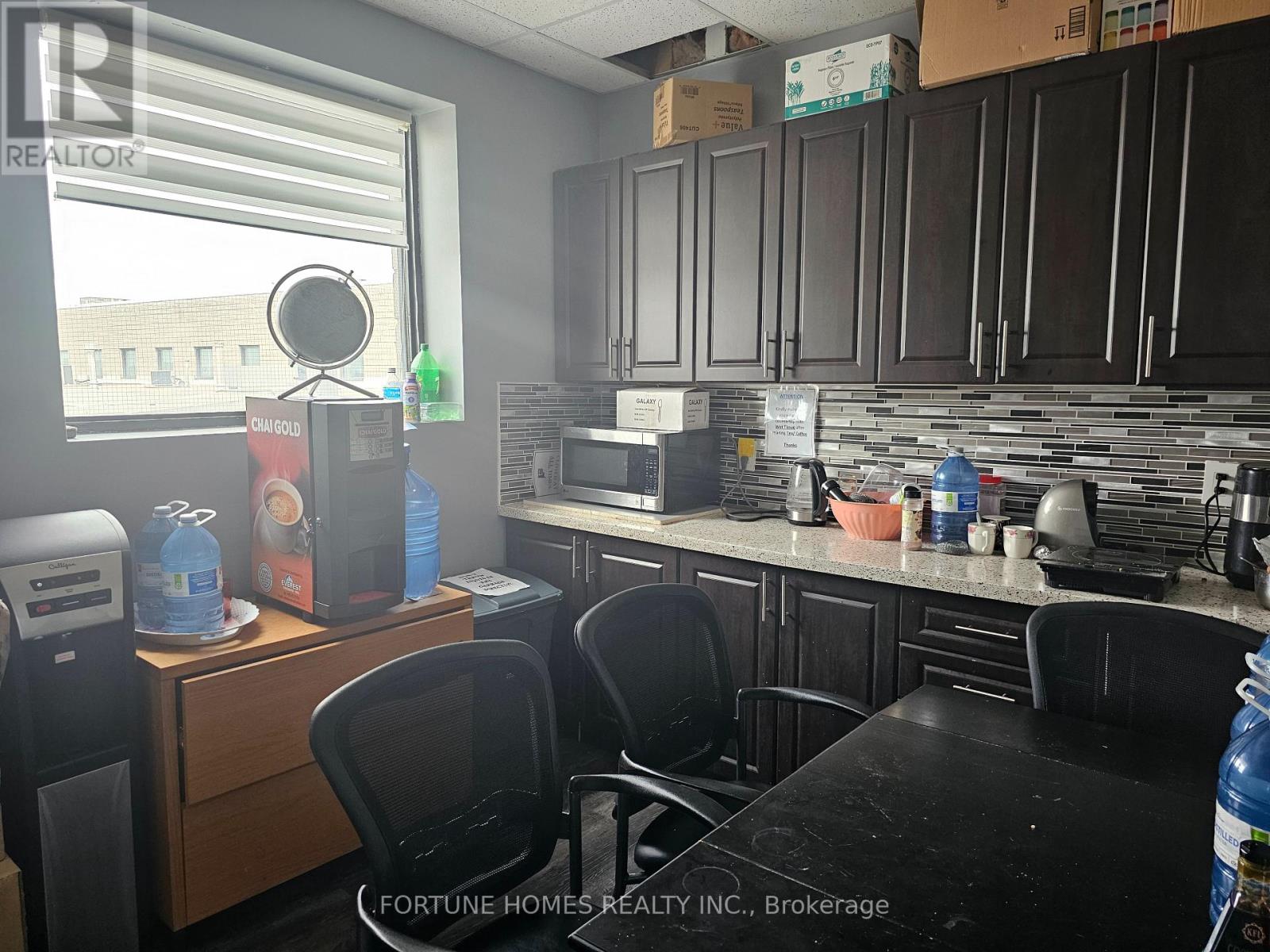 271 - 7025 Tomken Road, Mississauga, Ontario  L5S 1R6 - Photo 11 - W12432725