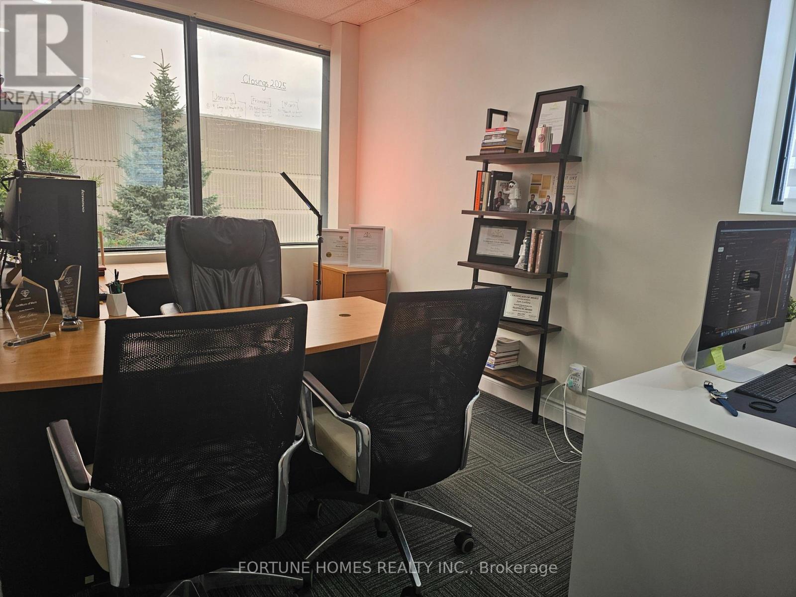 271 - 7025 Tomken Road, Mississauga, Ontario  L5S 1R6 - Photo 5 - W12432725