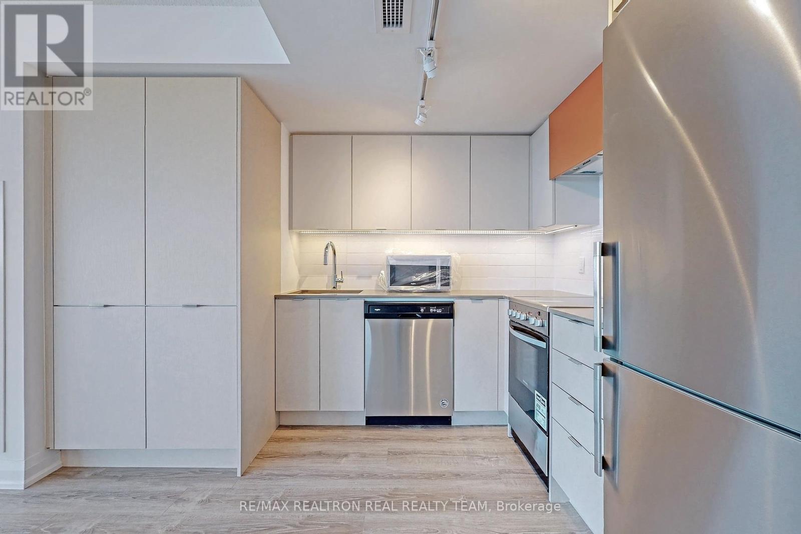 1308 - 30 Gibbs Road, Toronto, Ontario  M9B 0E4 - Photo 10 - W12432742