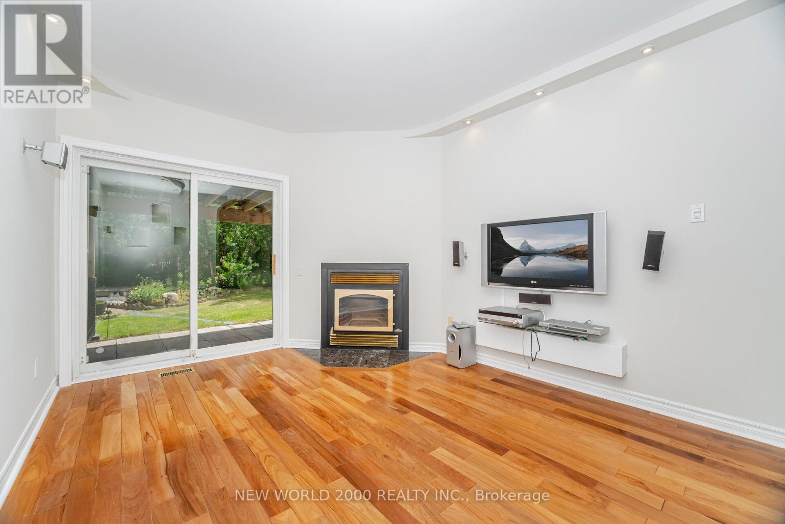 7221 Danton Promenade, Mississauga, Ontario  L5N 5C5 - Photo 11 - W12432751