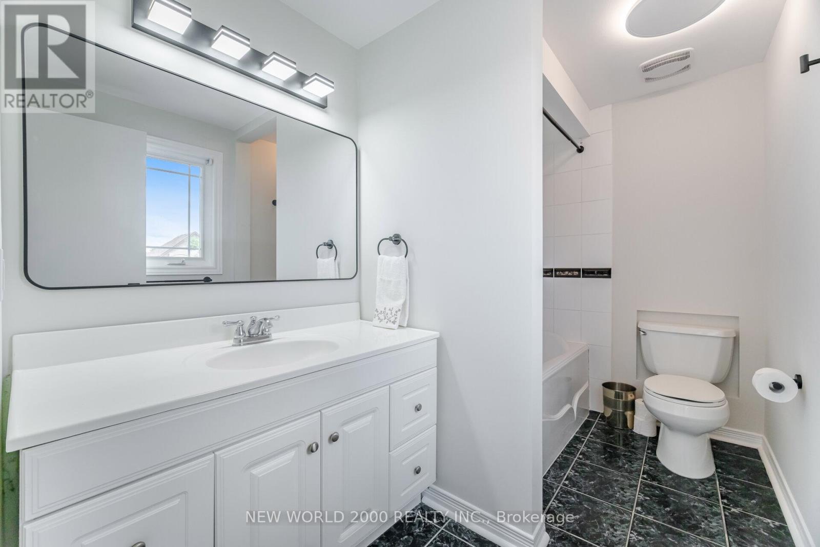 7221 Danton Promenade, Mississauga, Ontario  L5N 5C5 - Photo 24 - W12432751