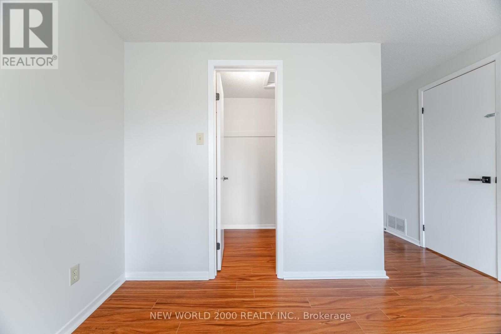 7221 Danton Promenade, Mississauga, Ontario  L5N 5C5 - Photo 25 - W12432751