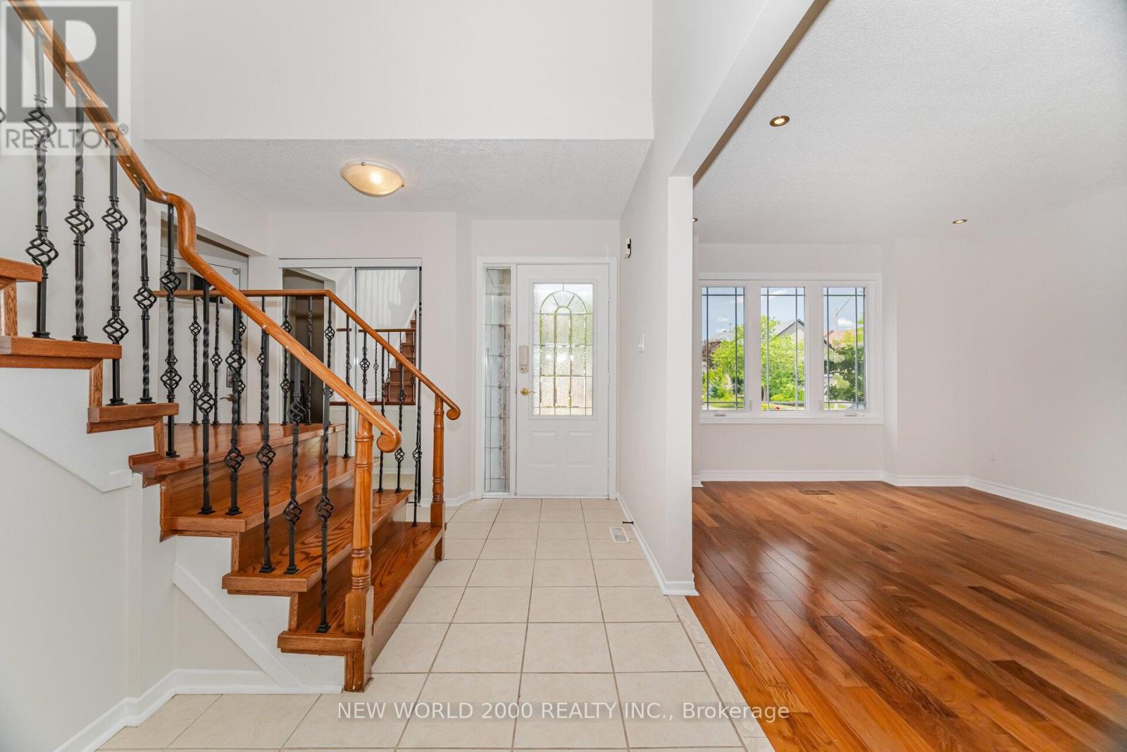7221 Danton Promenade, Mississauga, Ontario  L5N 5C5 - Photo 4 - W12432751
