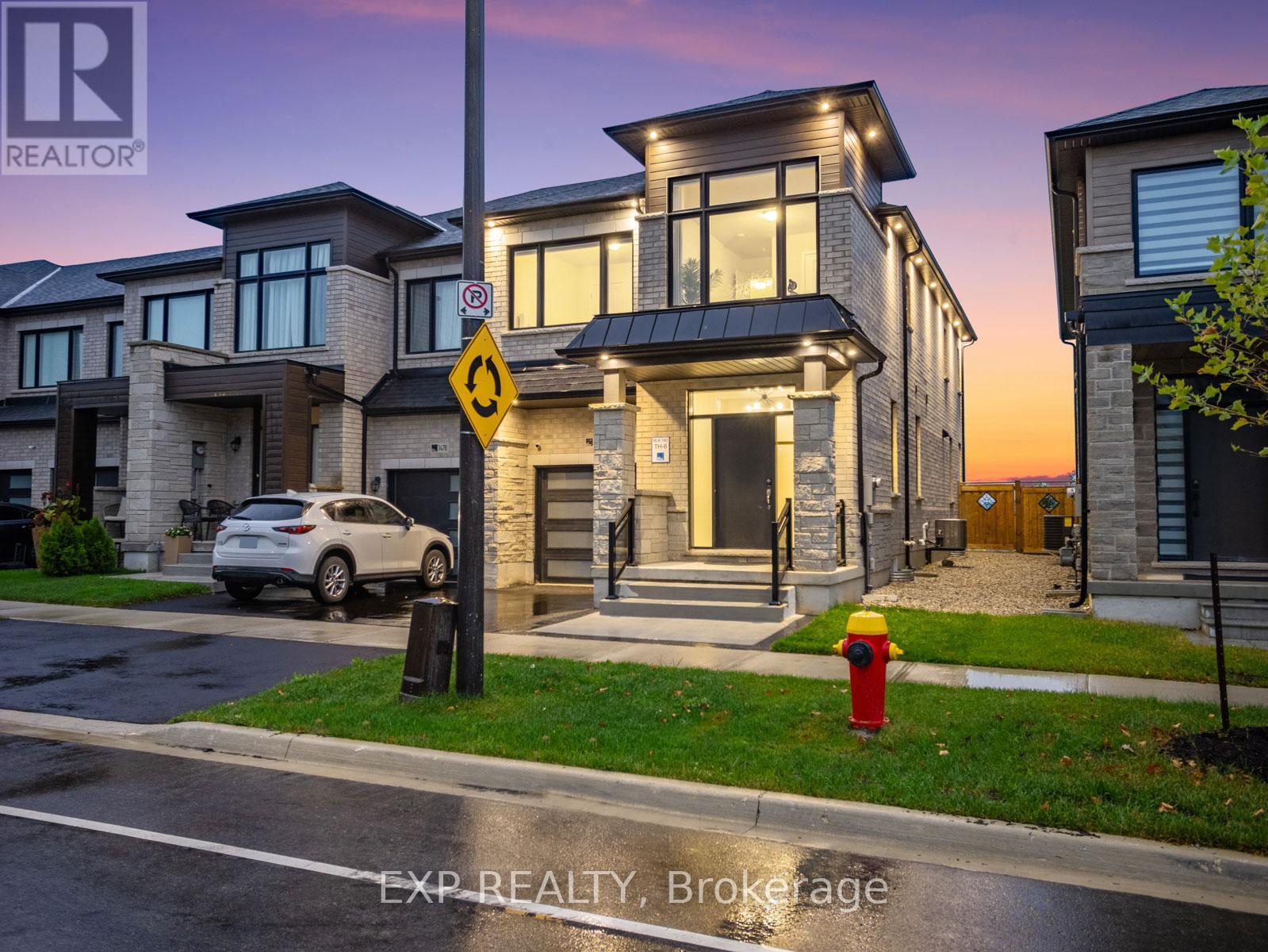 1476 Rose Way, Milton, Ontario  L9T 7E7 - Photo 3 - W12432756