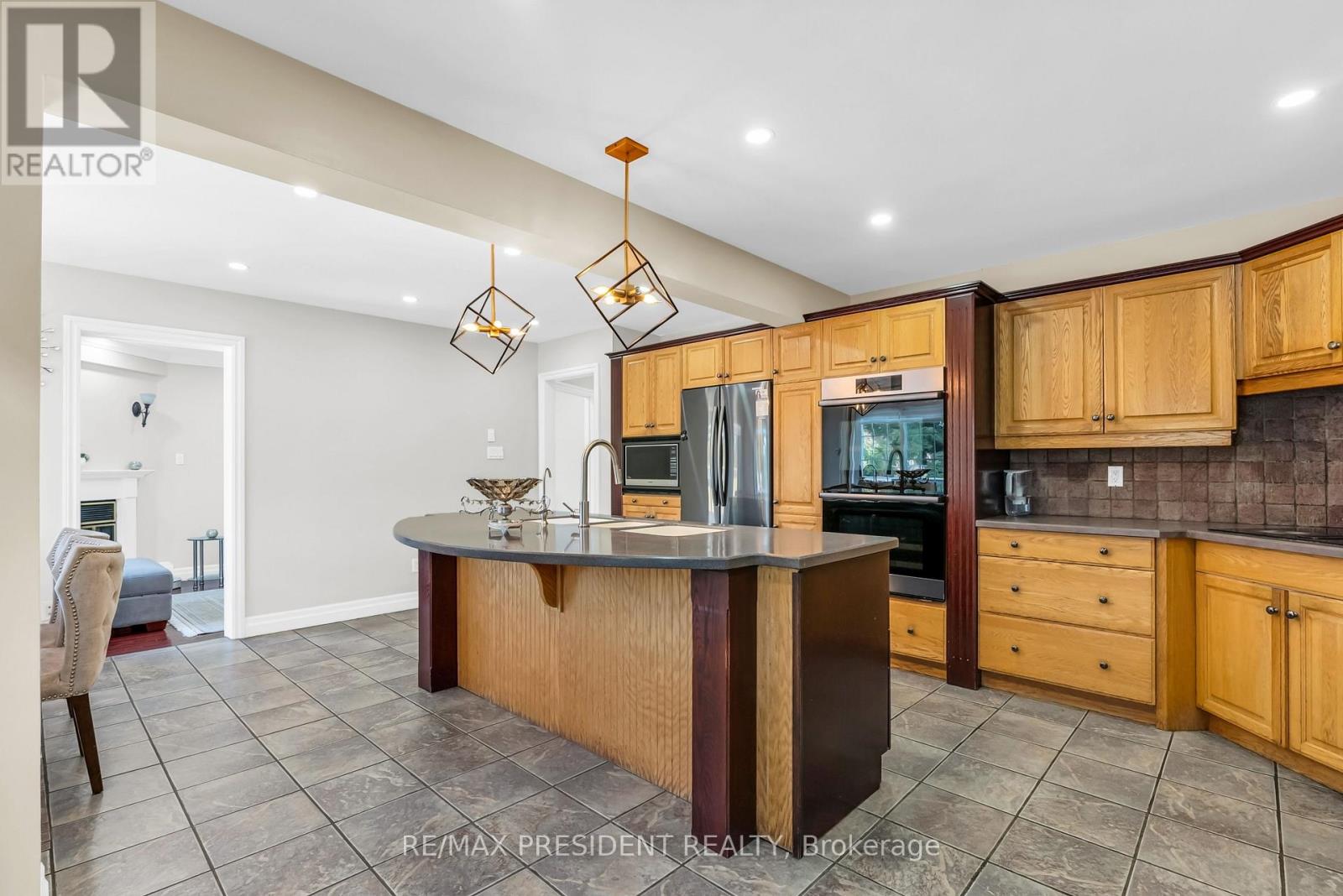 6200 Osprey Boulevard, Mississauga, Ontario  L5N 5W4 - Photo 18 - W12432767