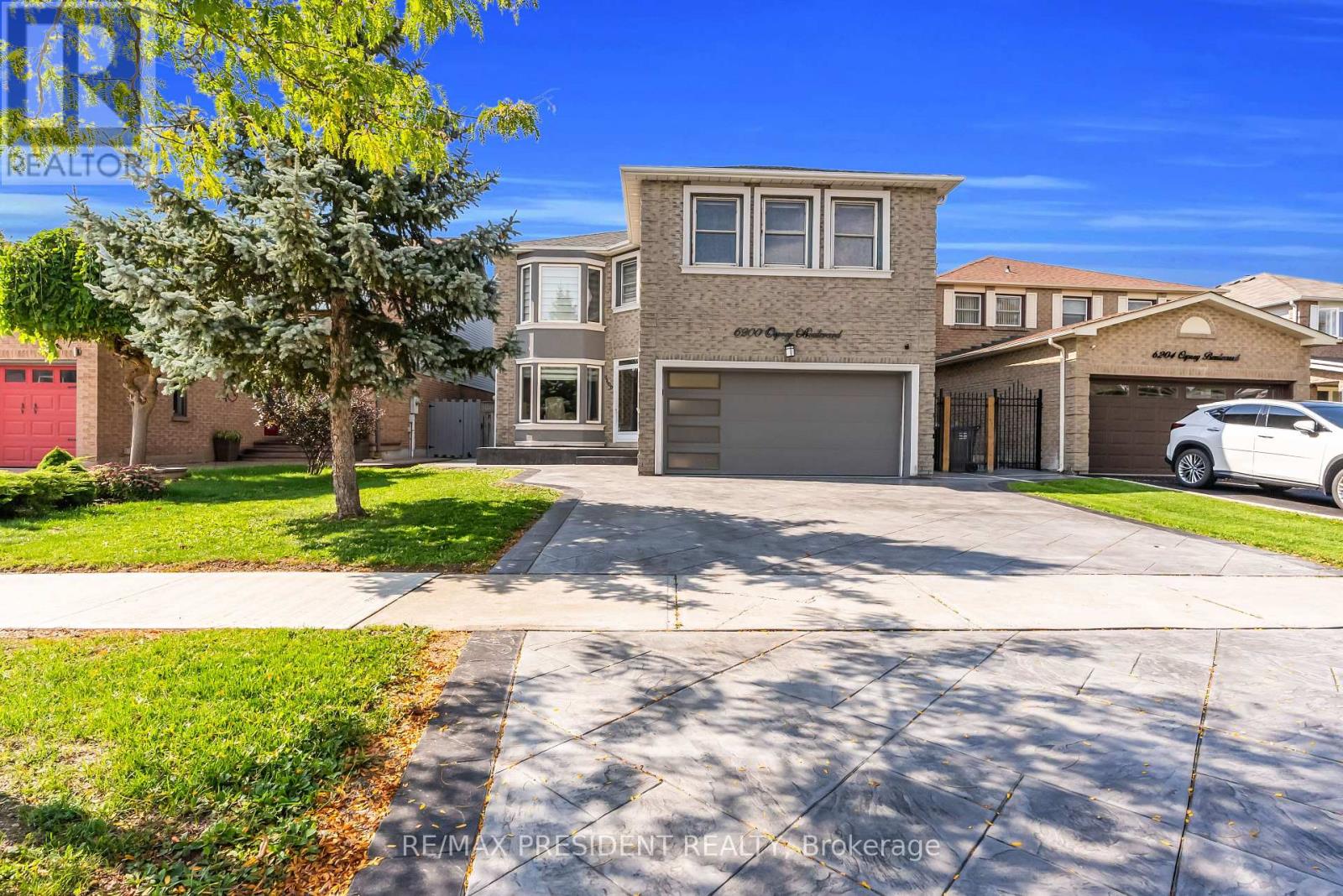 6200 Osprey Boulevard, Mississauga, Ontario  L5N 5W4 - Photo 3 - W12432767
