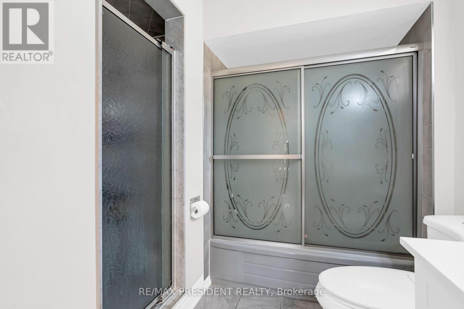 6200 Osprey Boulevard, Mississauga, Ontario  L5N 5W4 - Photo 32 - W12432767