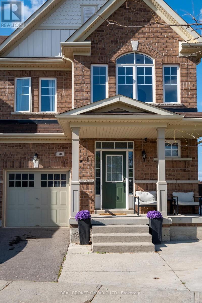 40 Divinity Circle, Brampton, Ontario  L7A 3Y3 - Photo 28 - W12432781