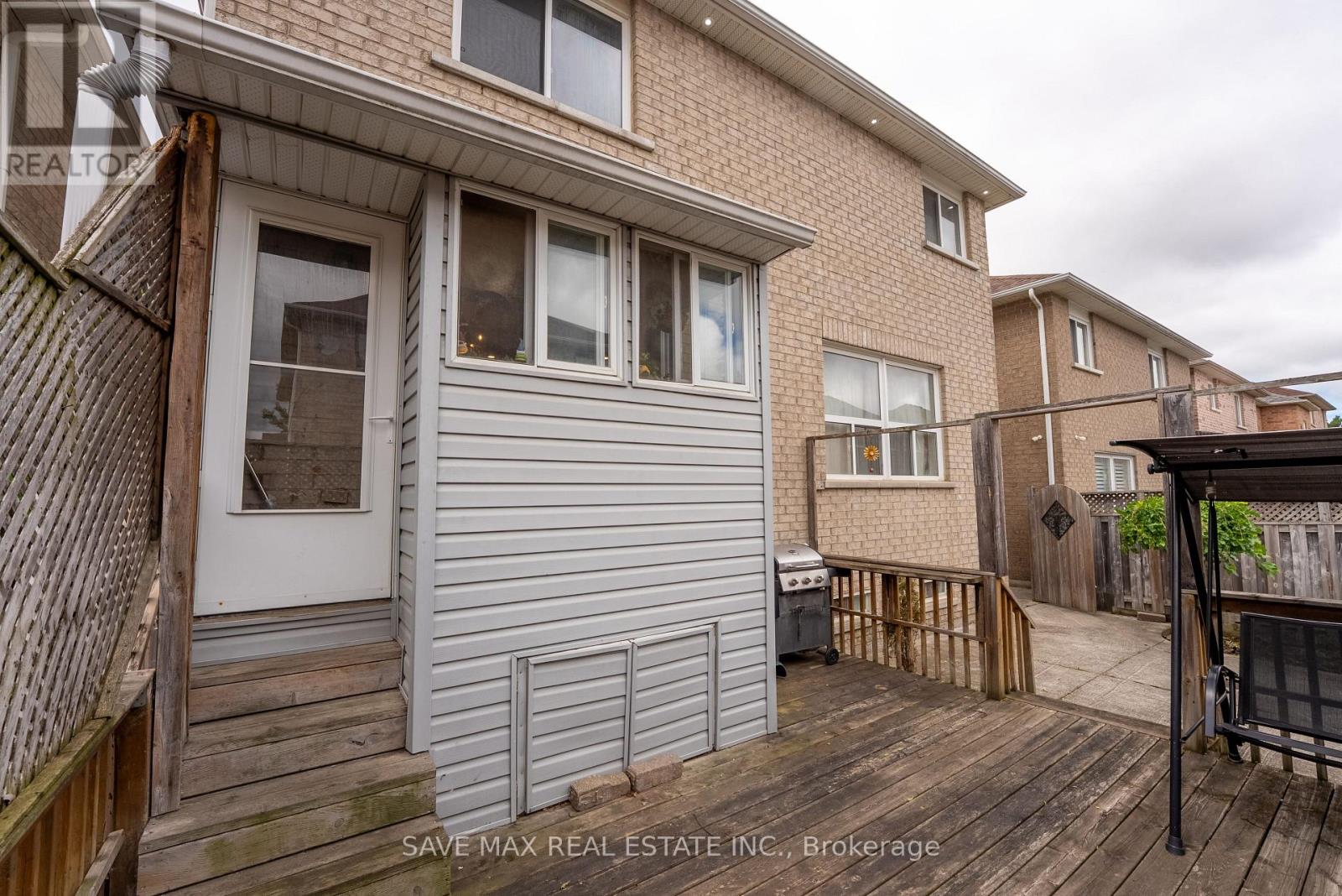 23 Edenvalley Road, Brampton, Ontario  L7A 2M6 - Photo 33 - W12432827