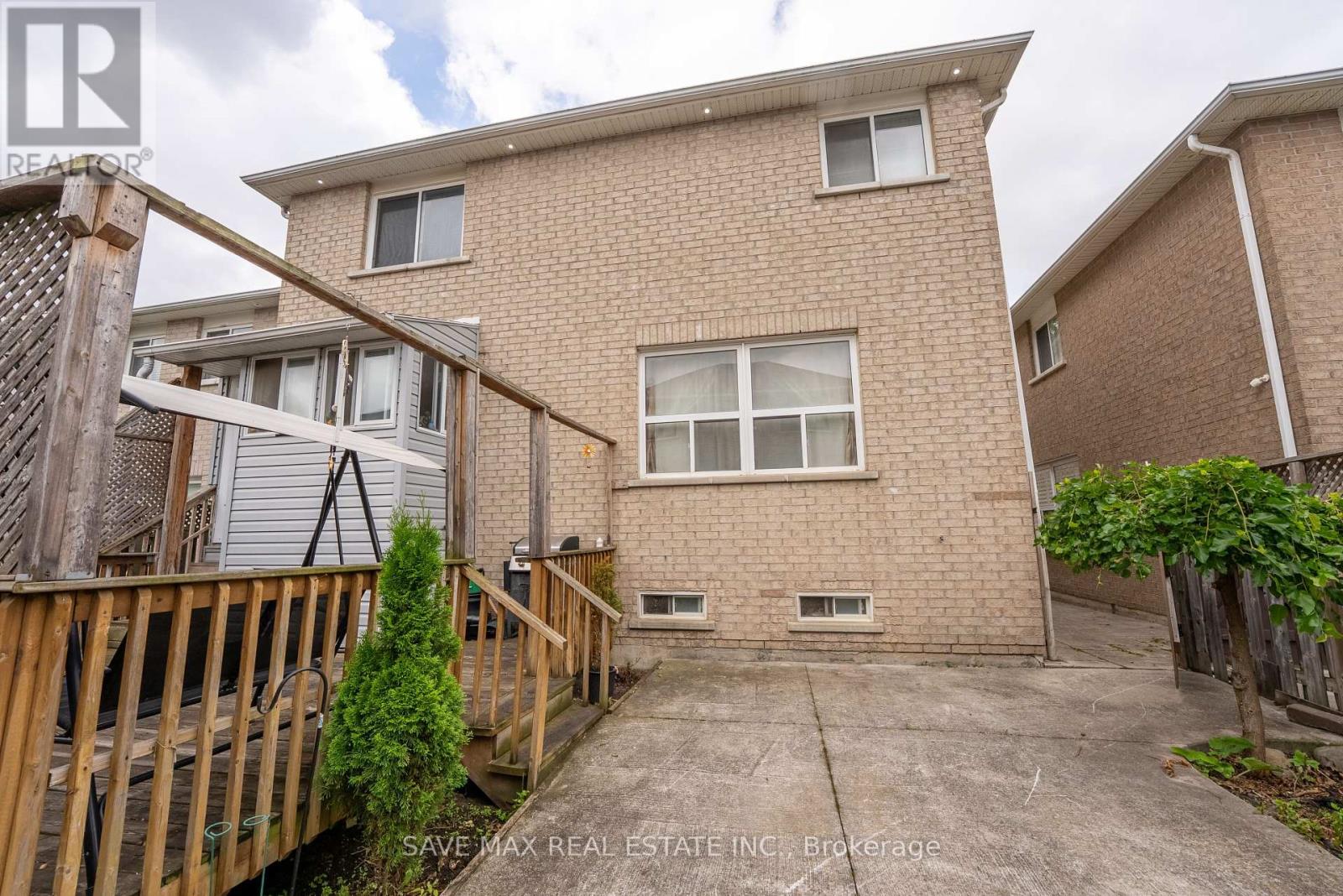 23 Edenvalley Road, Brampton, Ontario  L7A 2M6 - Photo 34 - W12432827