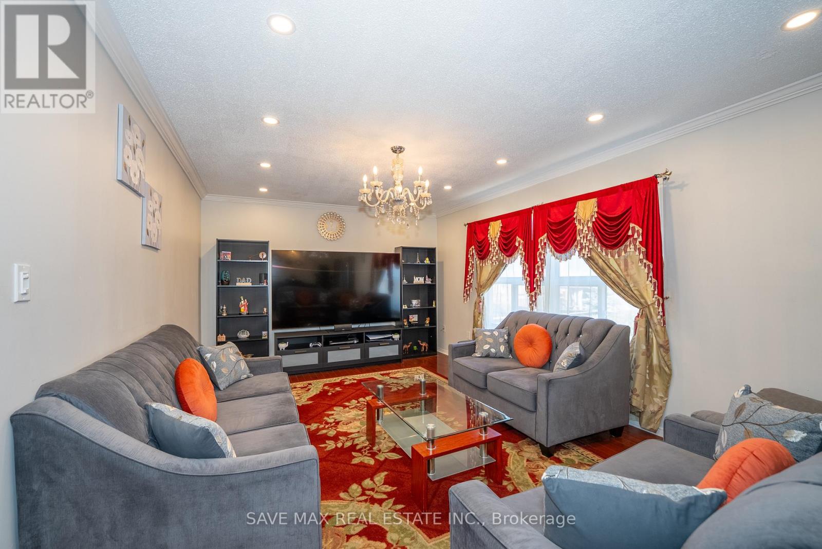 23 Edenvalley Road, Brampton, Ontario  L7A 2M6 - Photo 7 - W12432827