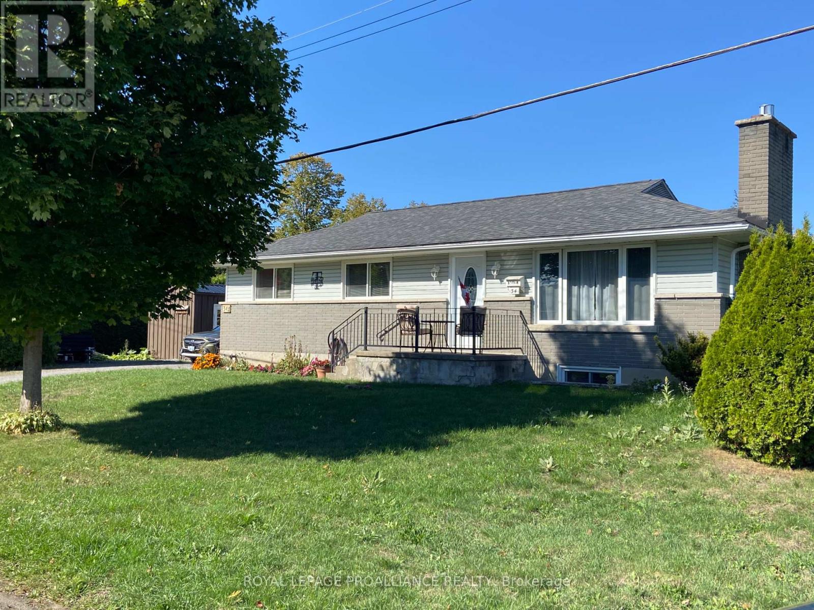 34 HILLCREST DRIVE, Brockville, Ontario