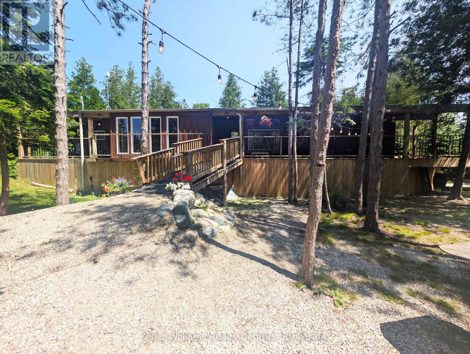 292 Whiskey Harbour Road, Northern Bruce Peninsula, Ontario  N0H 2T0 - Photo 5 - X12271482
