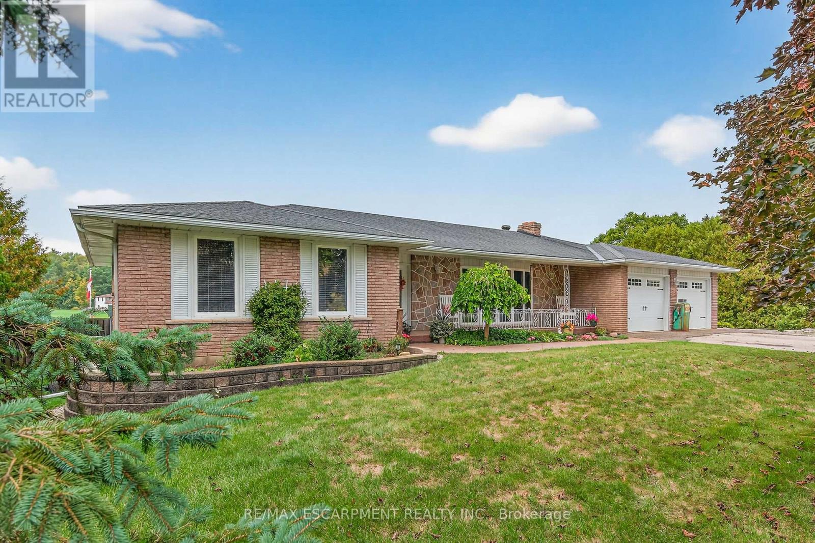 2320 Hendershot Road, Hamilton, Ontario  L0R 1C0 - Photo 3 - X12432715