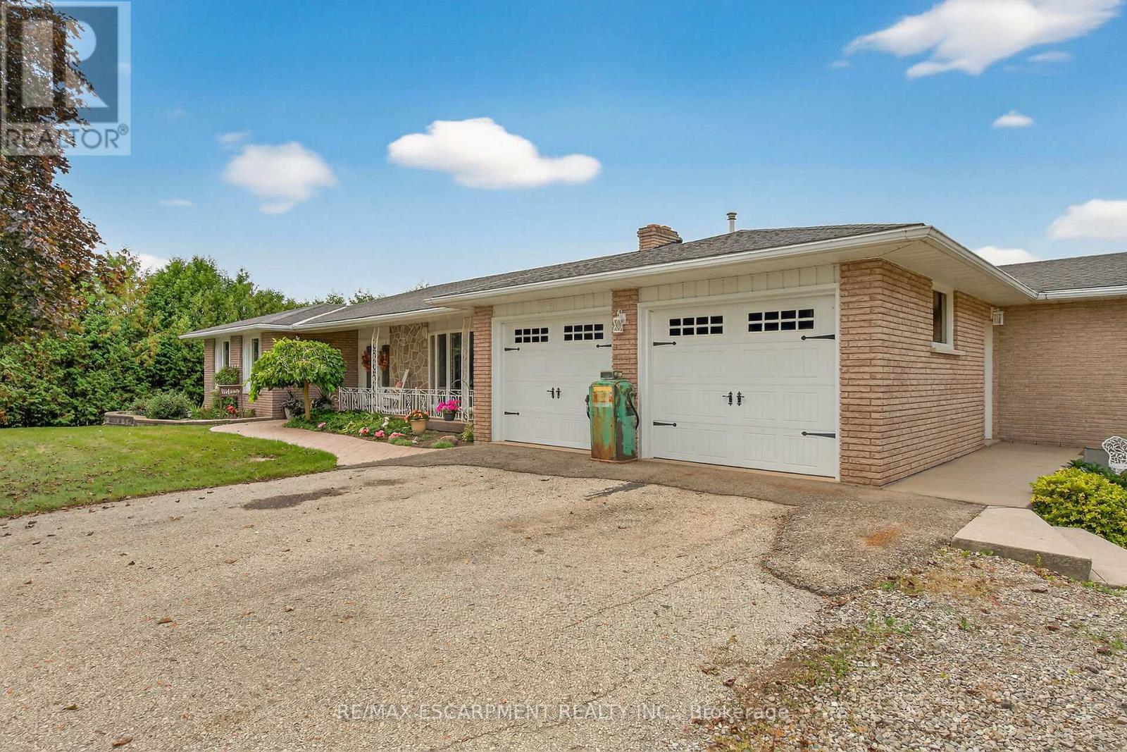 2320 Hendershot Road, Hamilton, Ontario  L0R 1C0 - Photo 46 - X12432715
