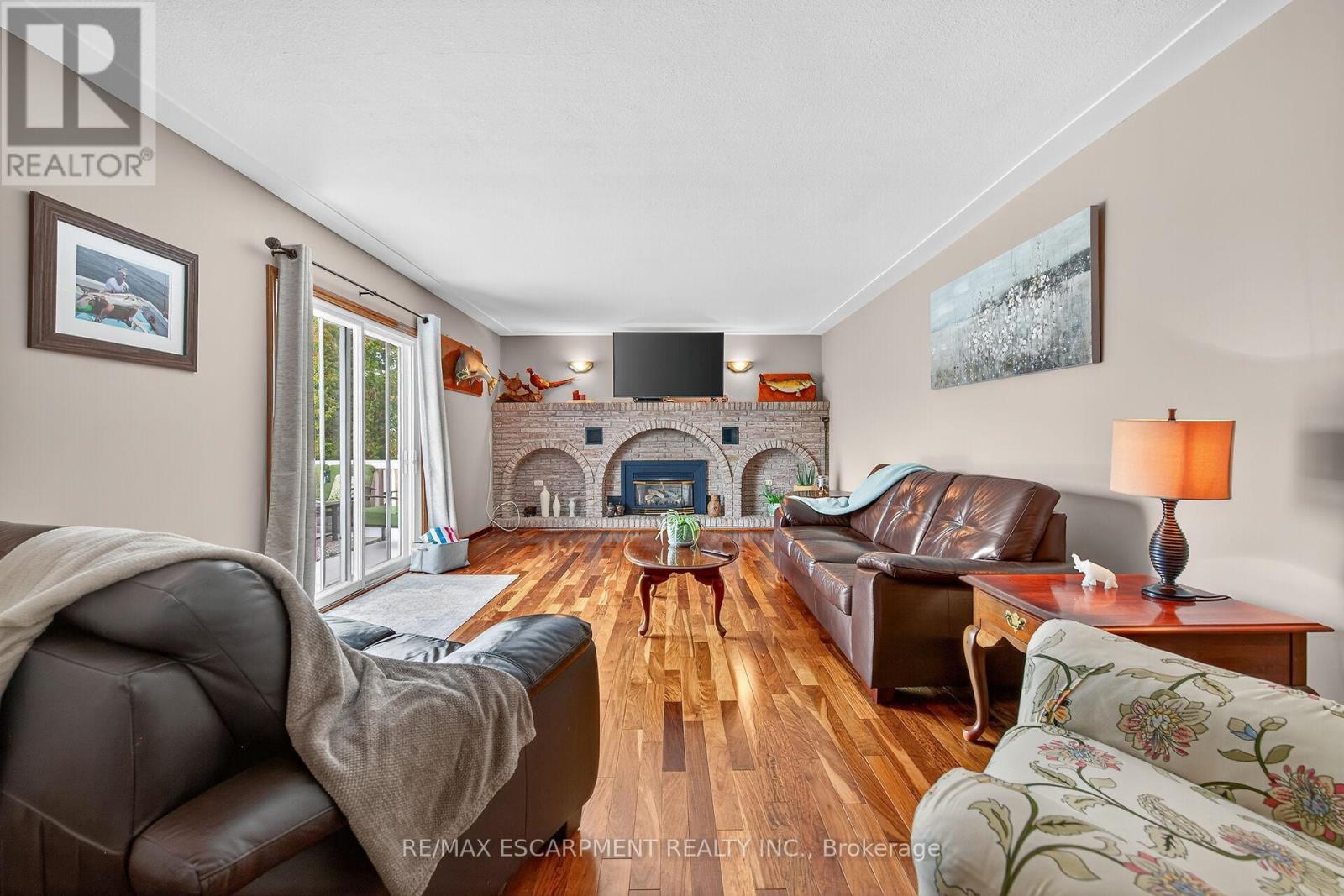 2320 Hendershot Road, Hamilton, Ontario  L0R 1C0 - Photo 6 - X12432715