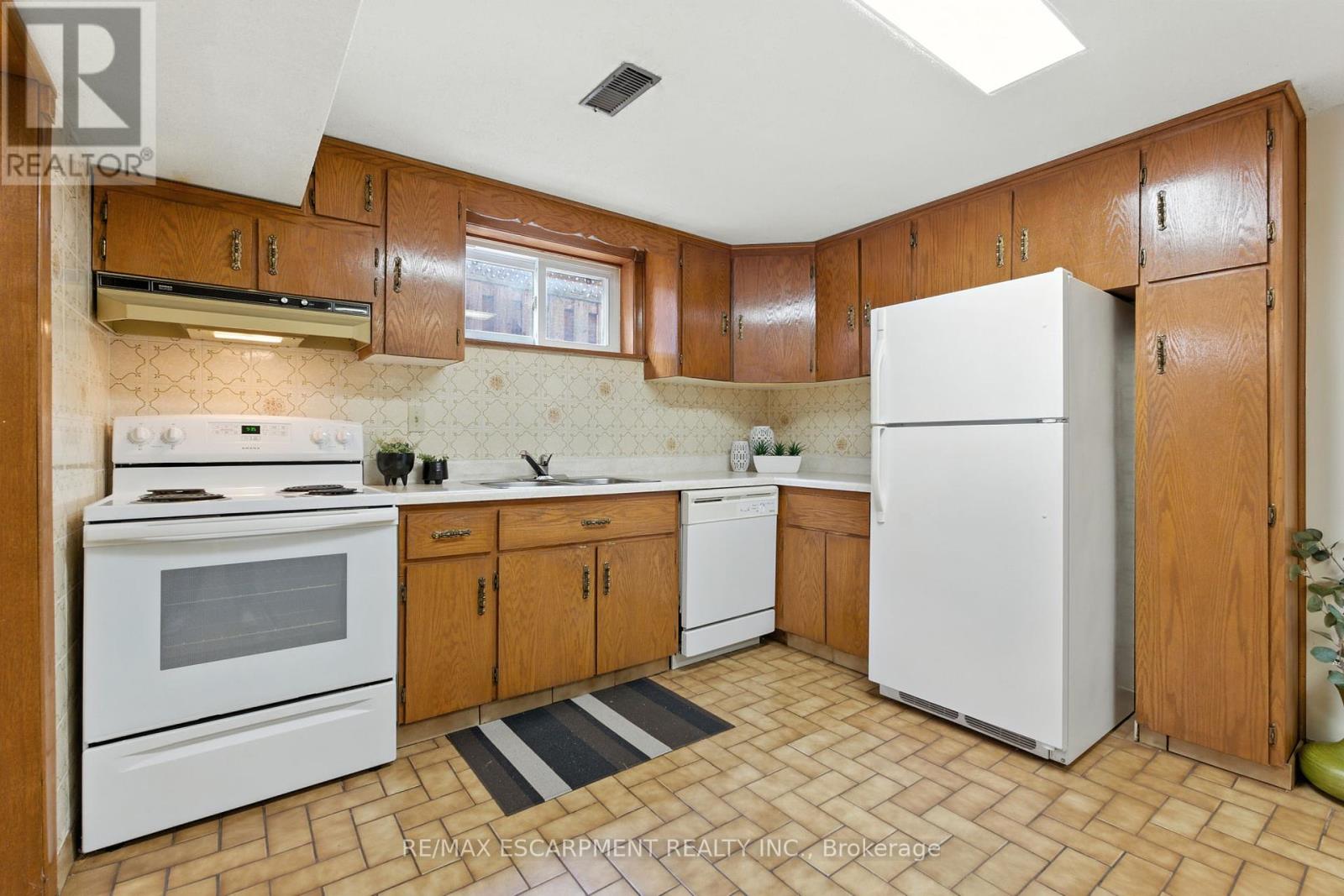 100 Taymall Street, Hamilton, Ontario  L8W 1Z4 - Photo 40 - X12432736