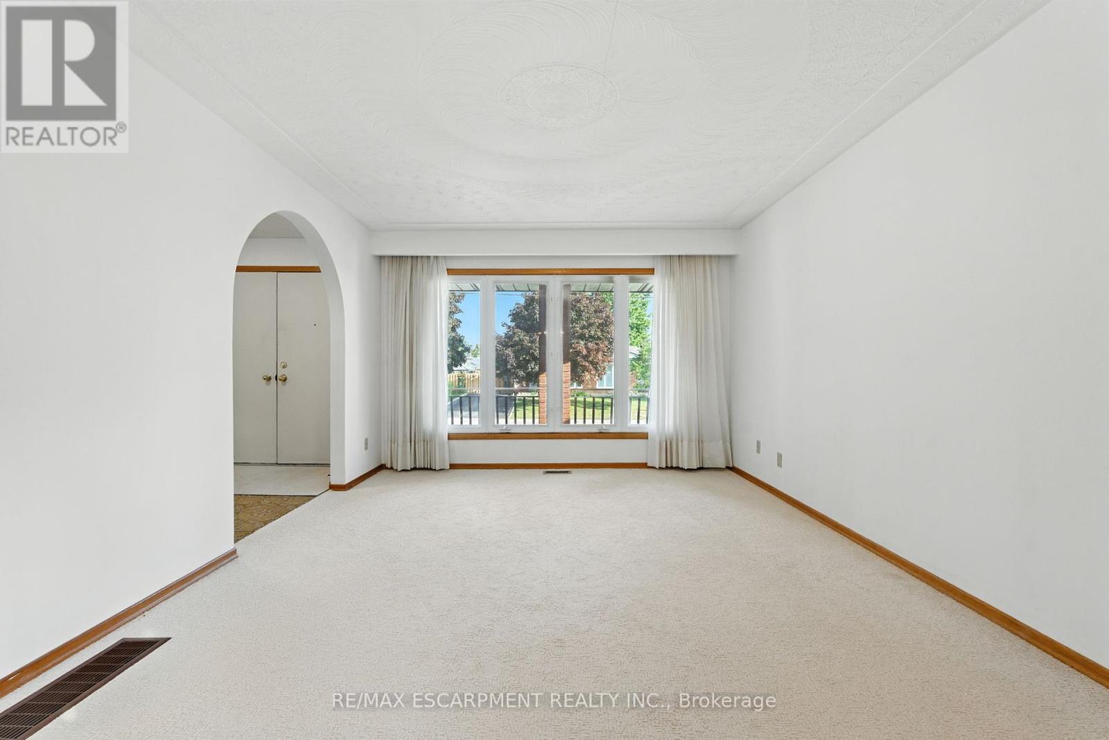 100 Taymall Street, Hamilton, Ontario  L8W 1Z4 - Photo 6 - X12432736