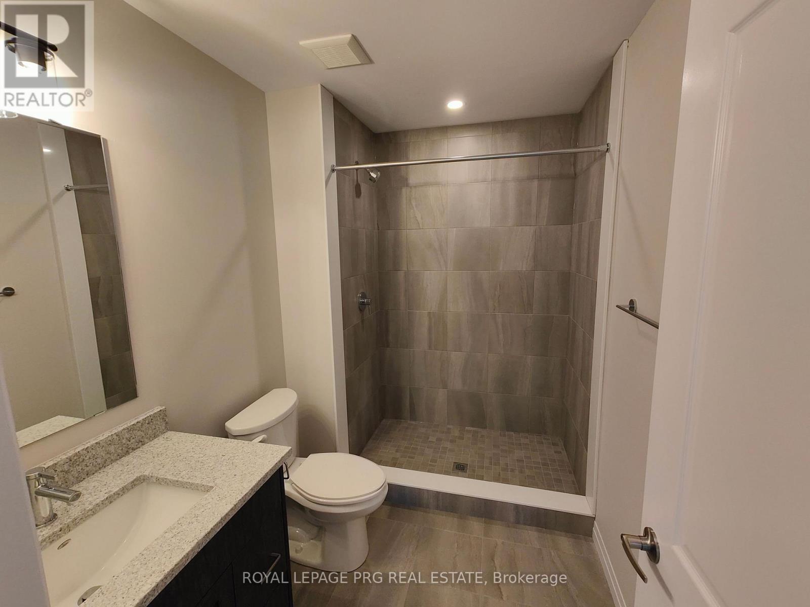 6 - 143 Elgin Street N, Cambridge, Ontario  N1R 0E1 - Photo 13 - X12432744