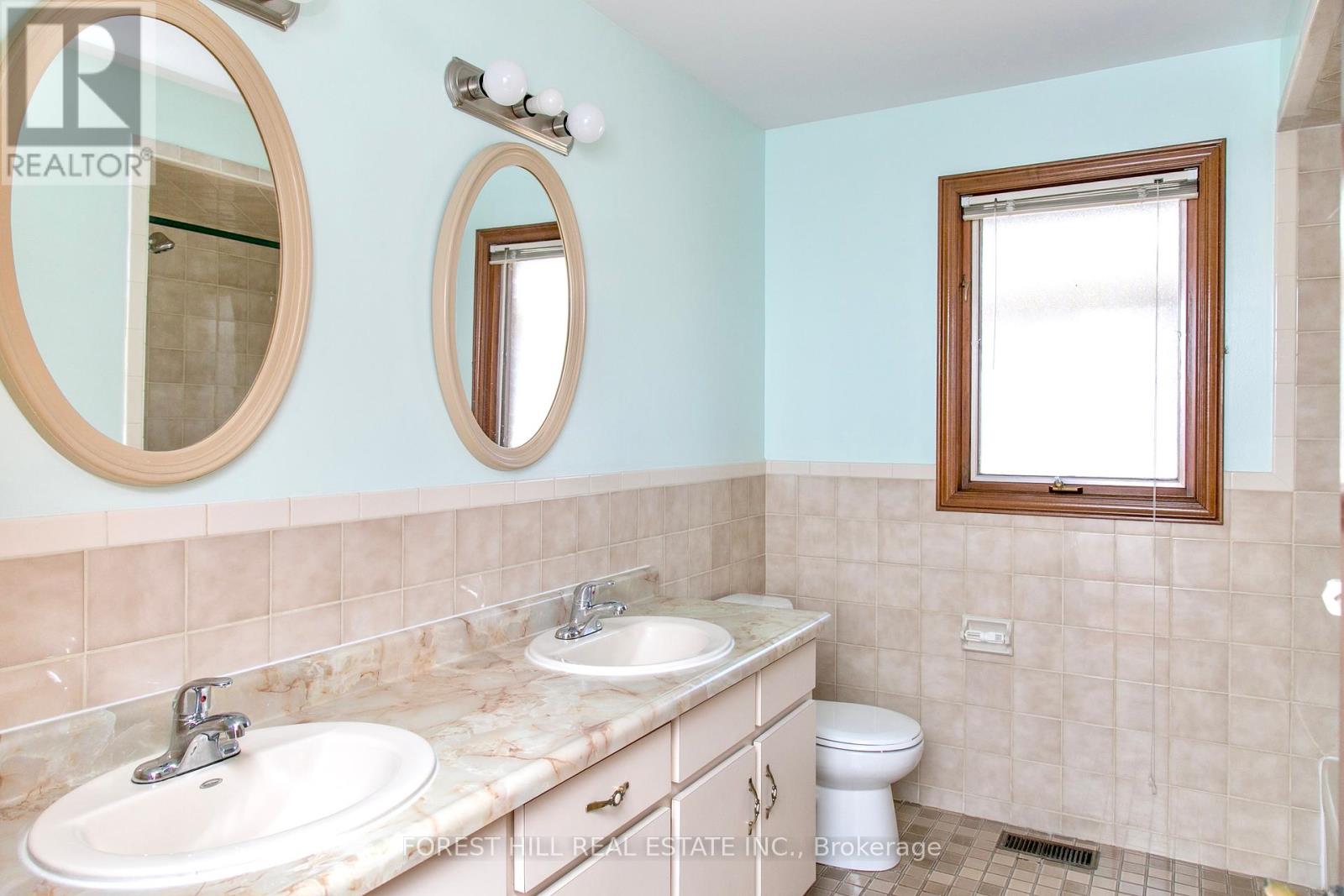 2755 Lionel Drive, Windsor, Ontario  N8X 4X5 - Photo 11 - X12432755