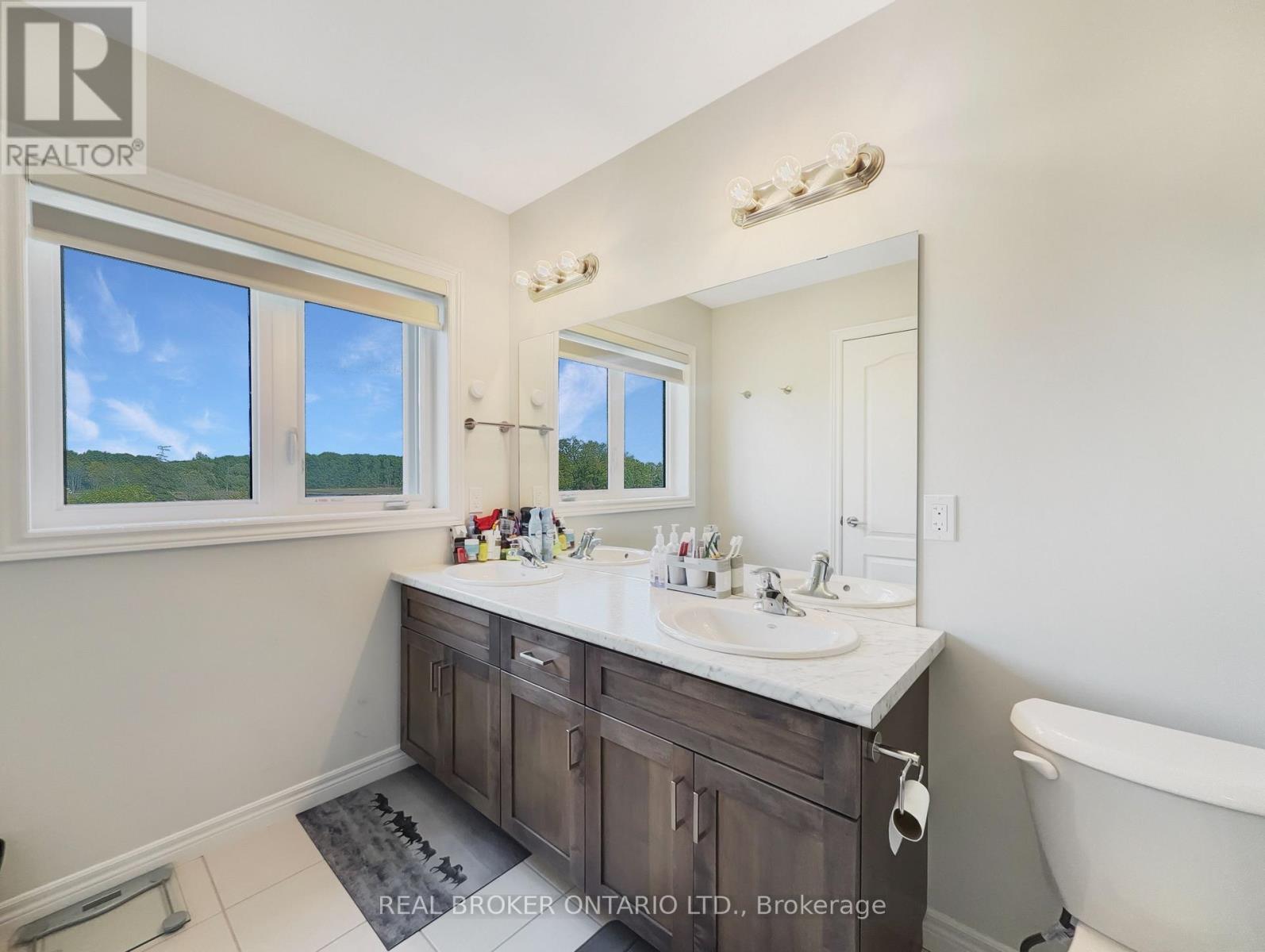 69 Lloyd Davies Way, Hamilton, Ontario  L0R 1C0 - Photo 13 - X12432771