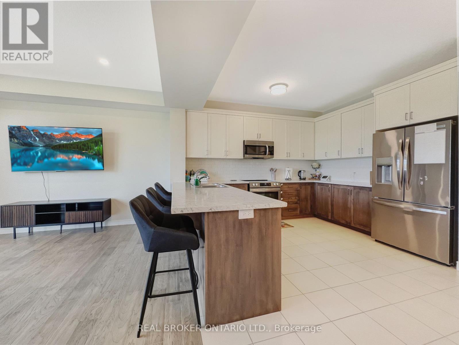 69 Lloyd Davies Way, Hamilton, Ontario  L0R 1C0 - Photo 7 - X12432771