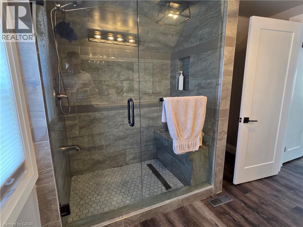 16 Cedar Avenue Unit# 1, Hamilton, Ontario  L8M 3A5 - Photo 14 - 40774459