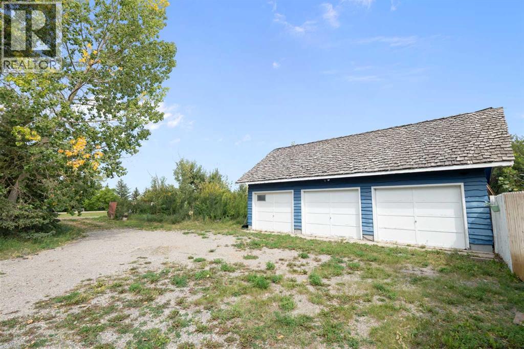 204 High Point Estates, Rural Rocky View County, Alberta  T1X 2K5 - Photo 5 - A2243740