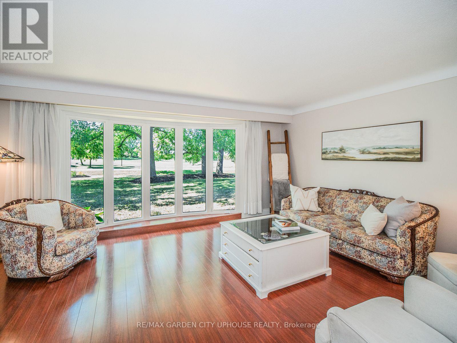 3197 Ninth Street, St. Catharines (Rural Eighth), Ontario  L2R 6P7 - Photo 4 - X12432844