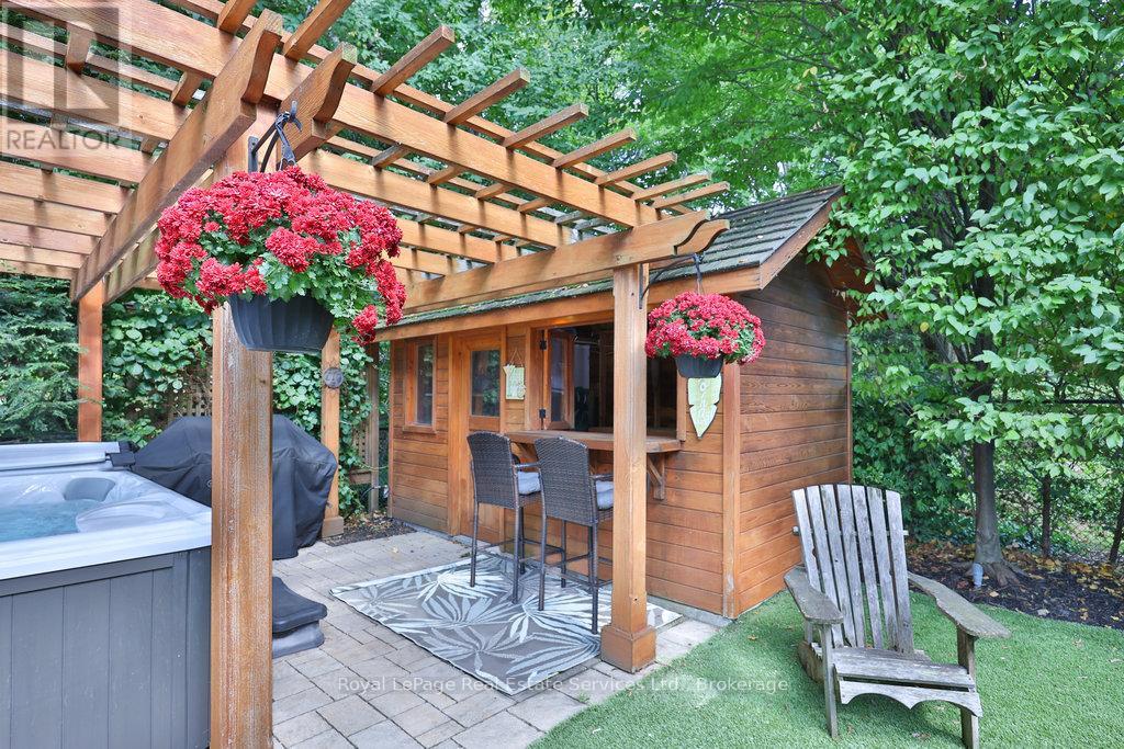 165 Digby Road, Oakville, Ontario  L6J 6A8 - Photo 38 - W12432170