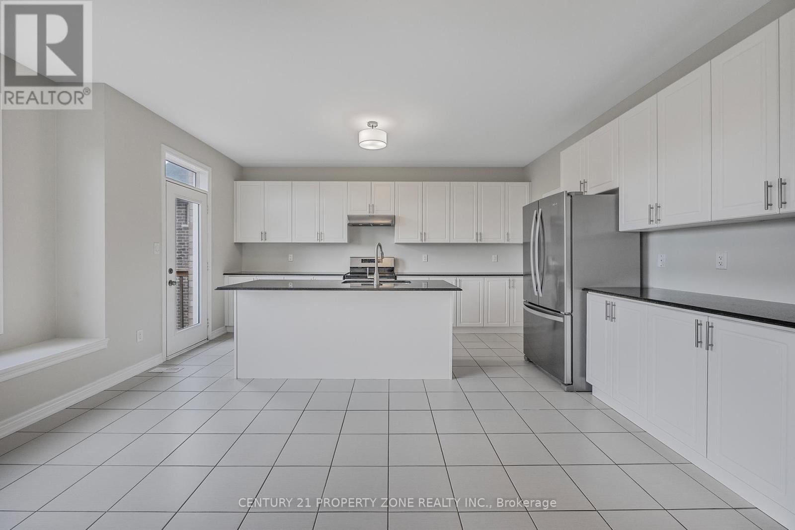 919 Green Street, Innisfil, Ontario  L0L 1W0 - Photo 19 - N12431834