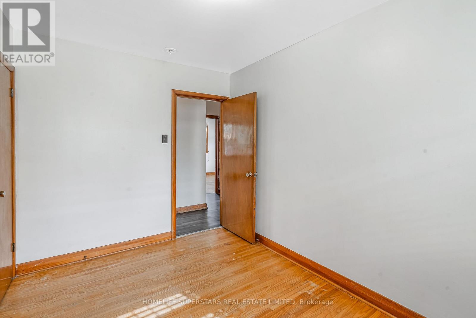 181 Clarke Road, London East, Ontario  N5W 5E3 - Photo 12 - X12427954