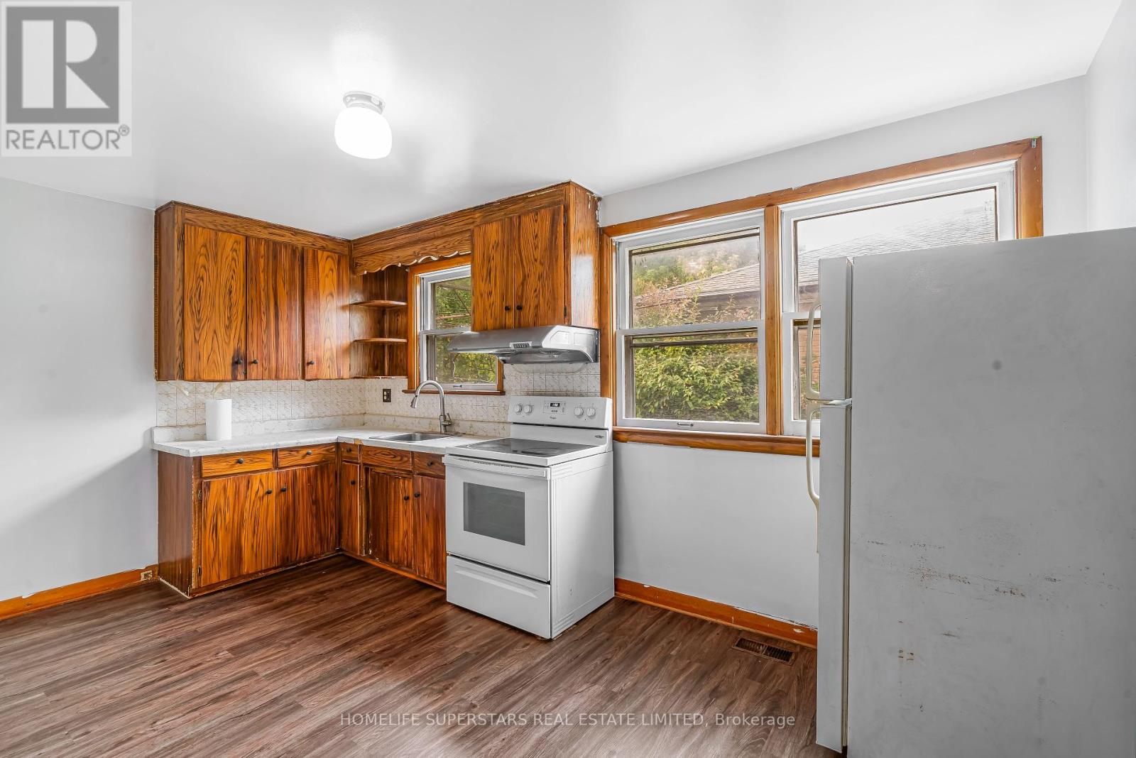 181 Clarke Road, London East, Ontario  N5W 5E3 - Photo 18 - X12427954
