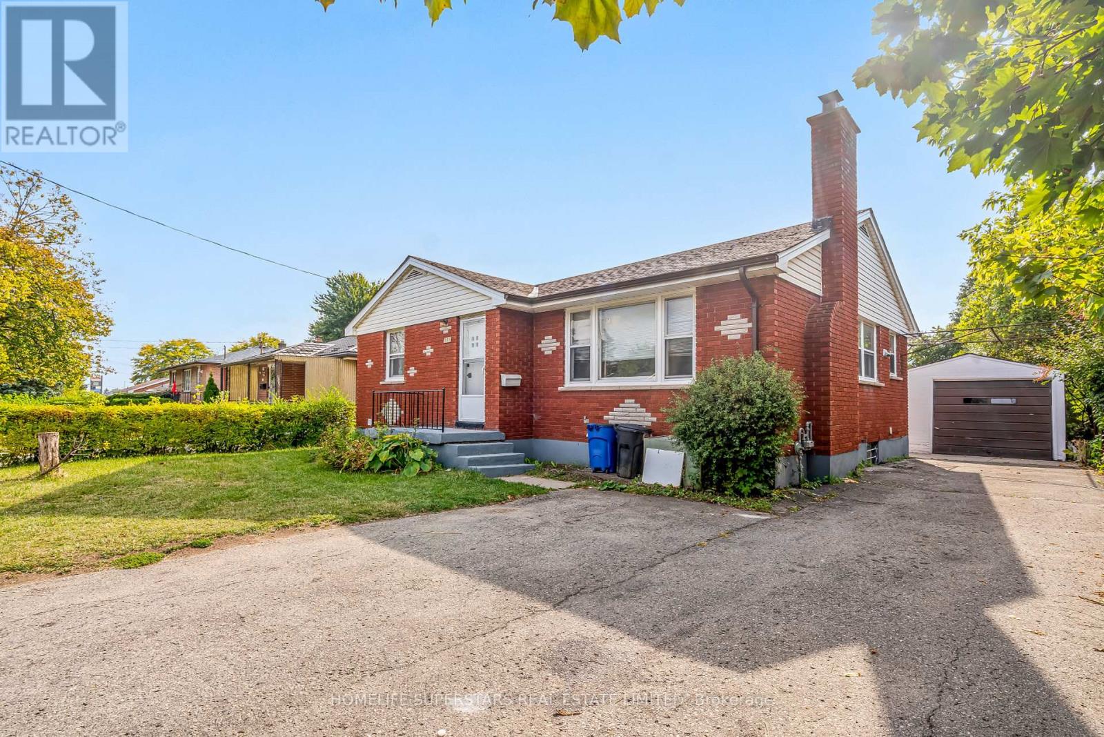 181 CLARKE ROAD, London East, Ontario