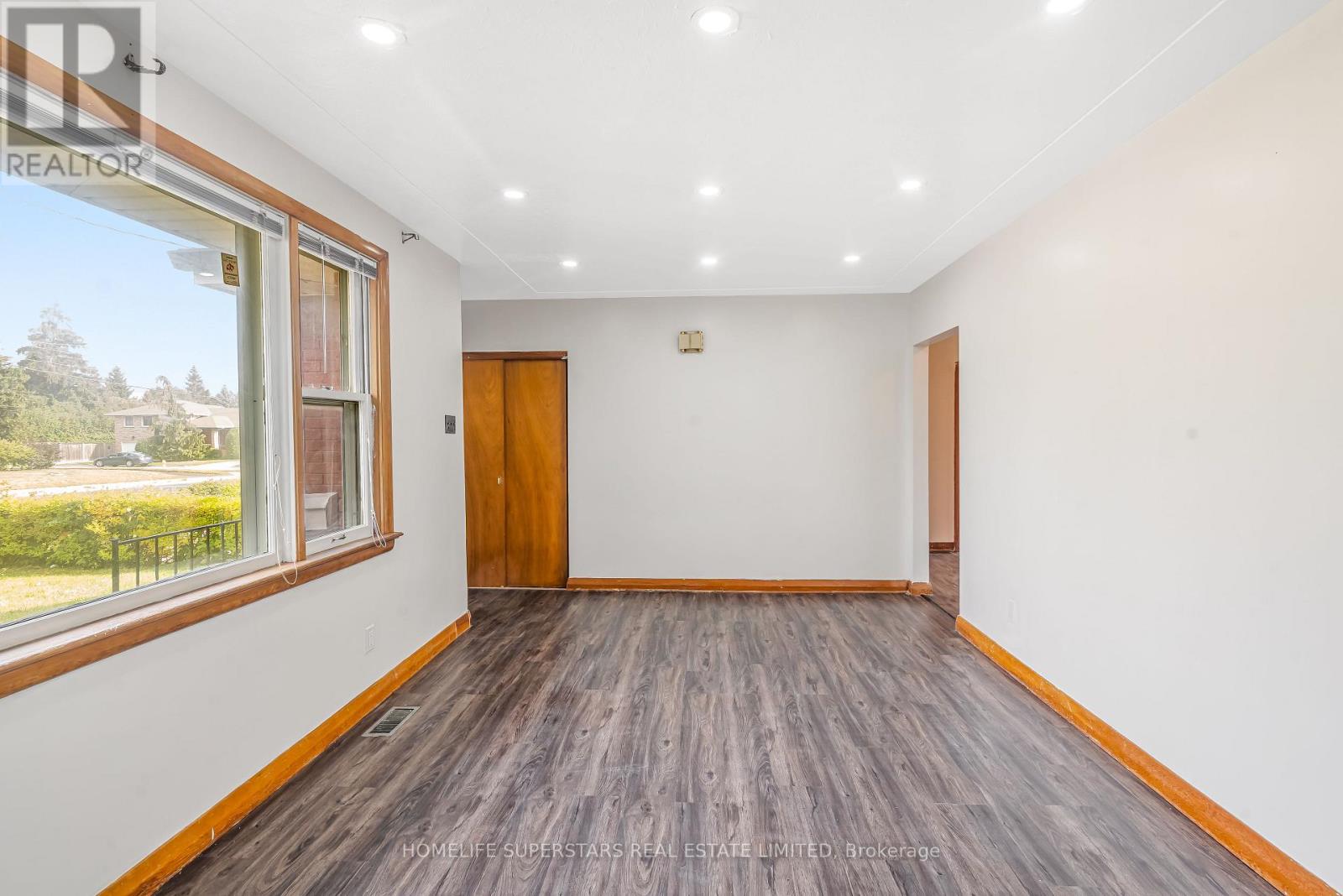 181 Clarke Road, London East, Ontario  N5W 5E3 - Photo 8 - X12427954