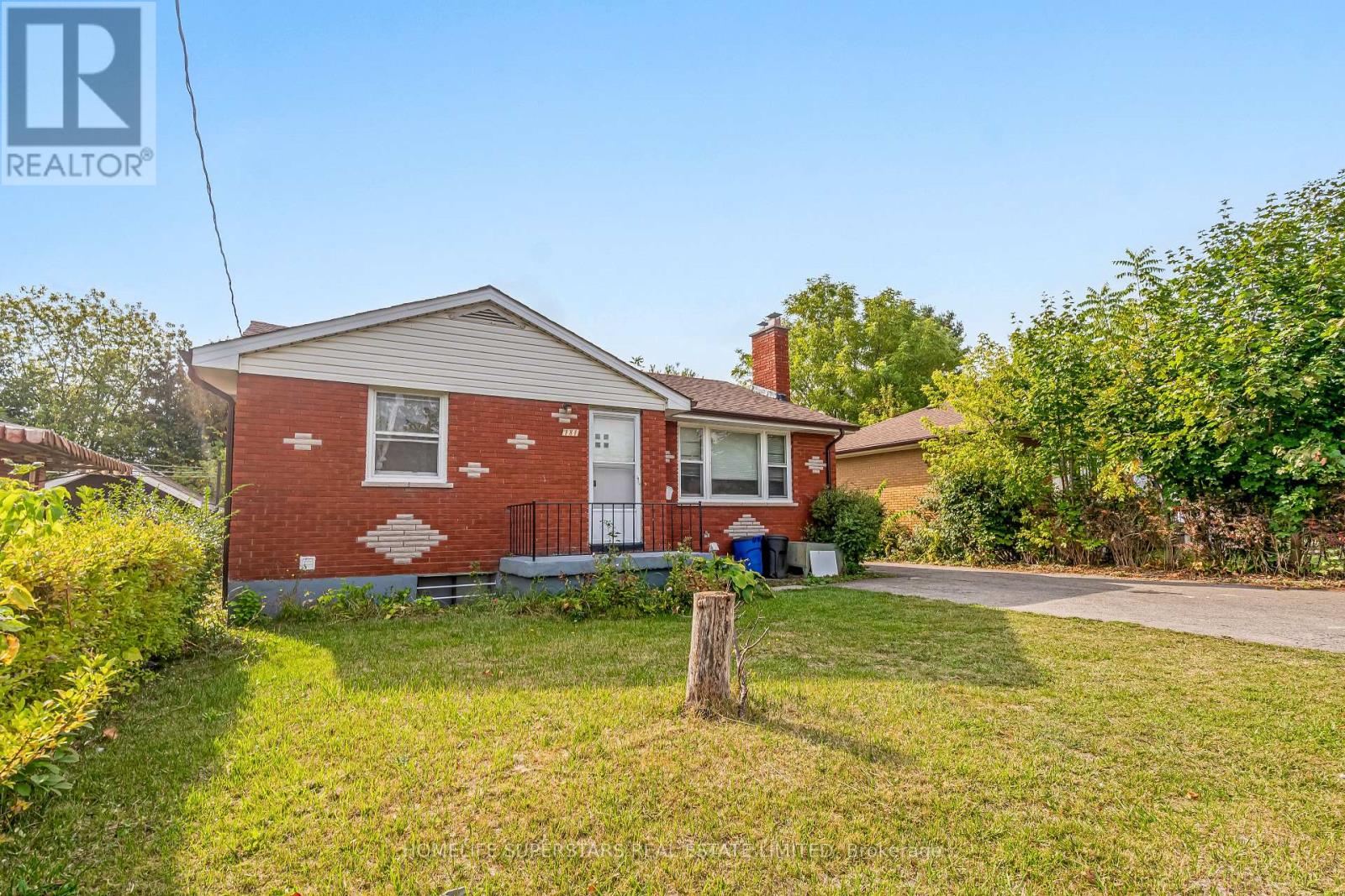 181 Clarke Road, London East, Ontario  N5W 5E3 - Photo 2 - X12427954