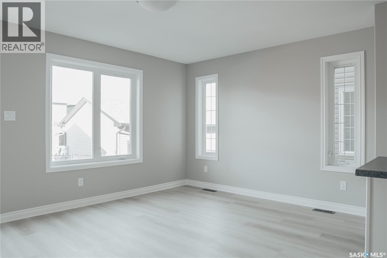 5426 Mitchinson Way, Regina, Saskatchewan  S4W 0E7 - Photo 7 - SK019610
