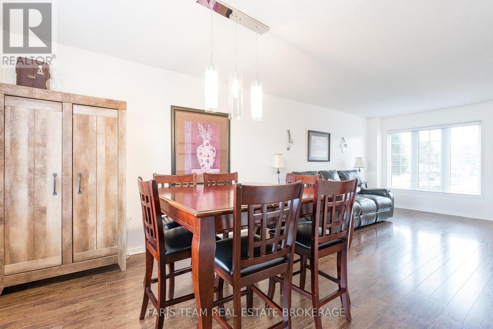 7 Round Leaf Court, Barrie, Ontario  L4N 9N3 - Photo 10 - S12430626