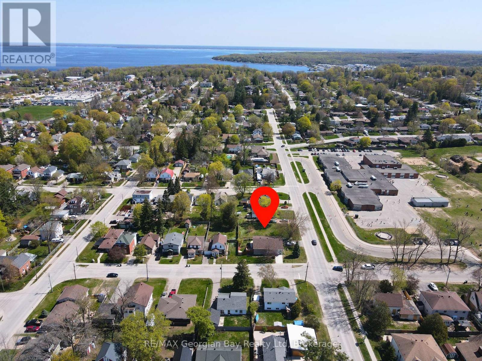 450 Robert Street, Midland, Ontario  L4R 2M3 - Photo 7 - S12432885