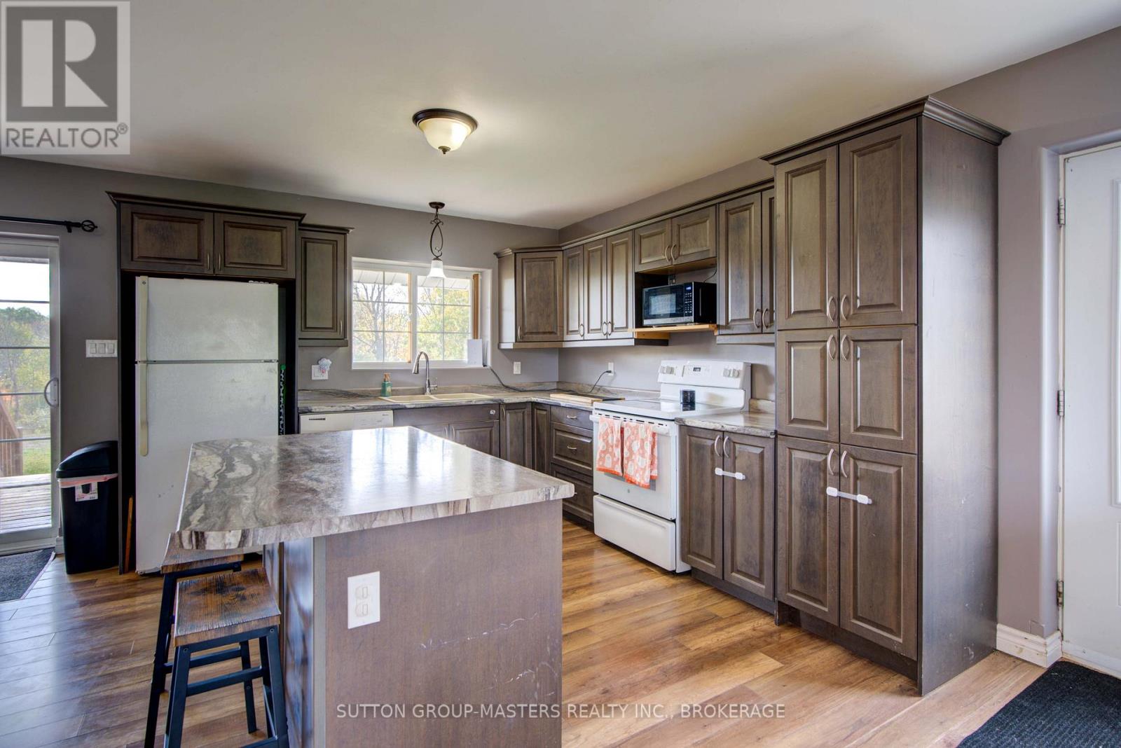 7908 Battersea Road, Frontenac (Frontenac South), Ontario  K0H 1H0 - Photo 25 - X12432985